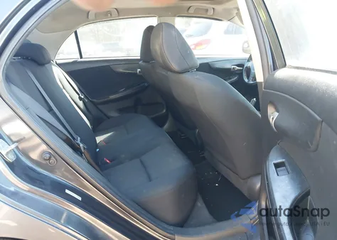 2010 Toyota Corolla S z USA, uszkodzony, nr VIN 1NXBU4EE4AZ227870